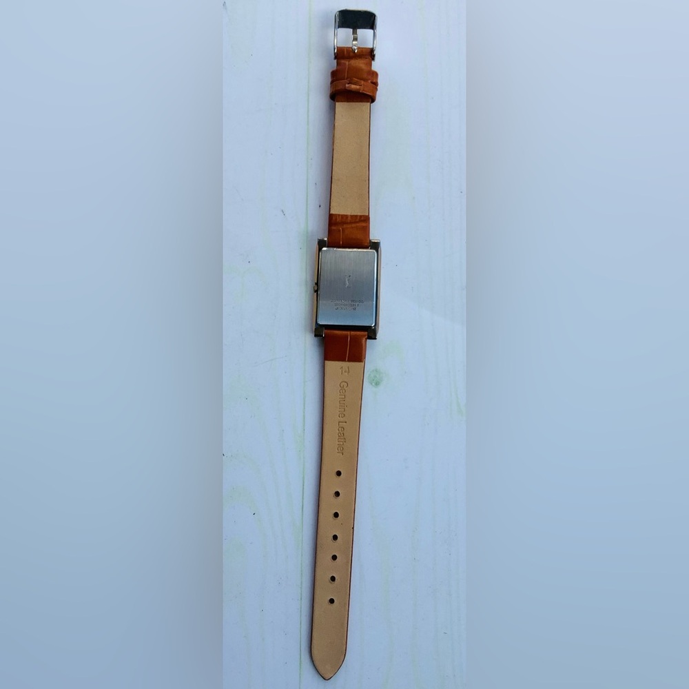 Ladies Yves Saint Laurent wristwatch🌟🌟 - Picture 5 of 11